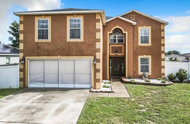 Building Photo - 301 Erie Ct