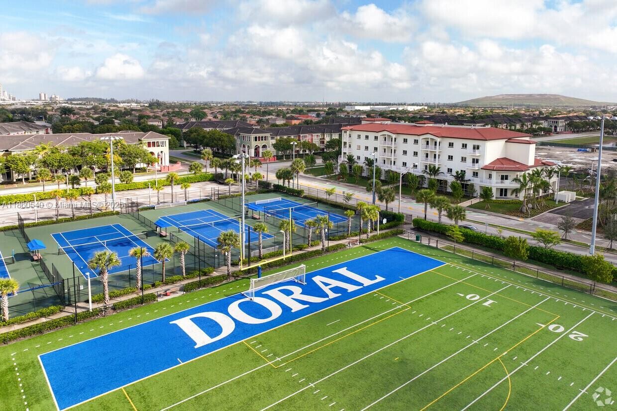 Foto principal - 11150 NW 82nd St
