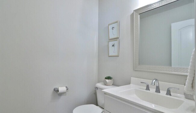 Foto del edificio - 2615 N 166th St