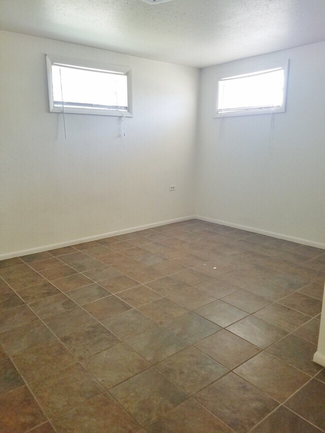 Foto del edificio - 2300 E 13th St