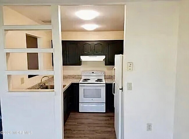 Foto del edificio - 453A Chesterfield Ct