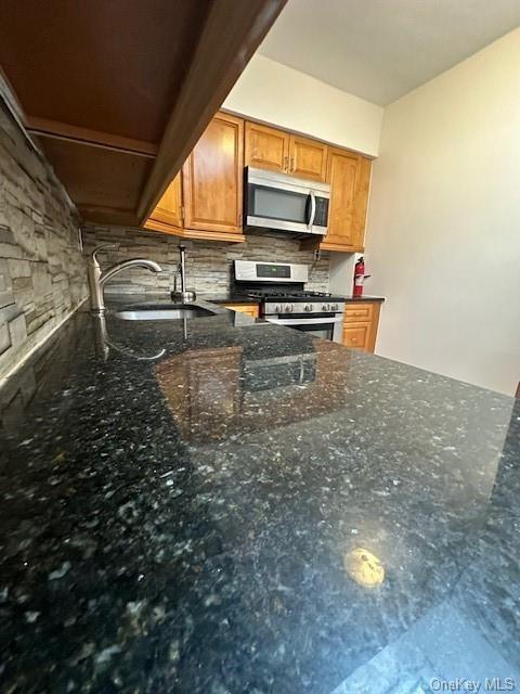 Foto del edificio - 3924 De Reimer Ave