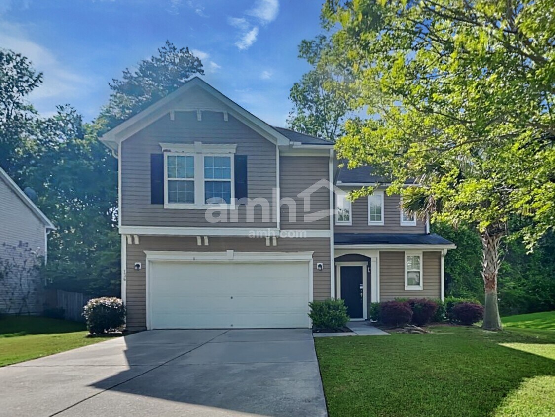 Foto principal - 136 Graduate Ln