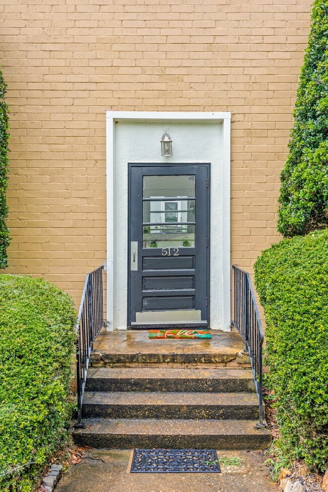 Foto del edificio - 512 Wakefield Dr
