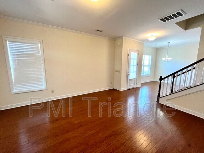 Building Photo - 4206 Vallonia Dr