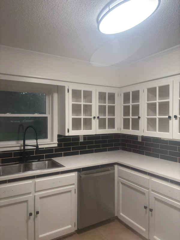 Building Photo - 900 Broadmoor Blvd