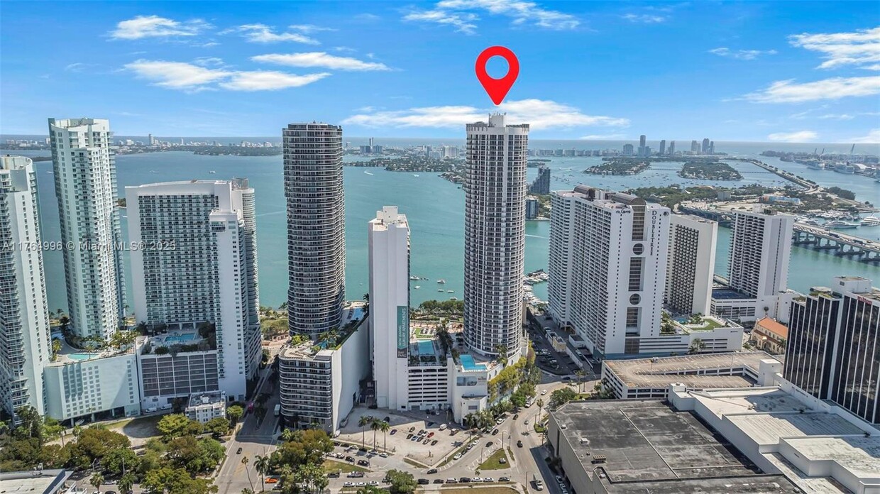 Foto principal - 1750 N Bayshore Dr