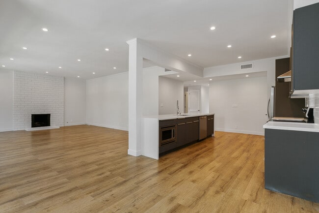 Building Photo - 12320 Montana