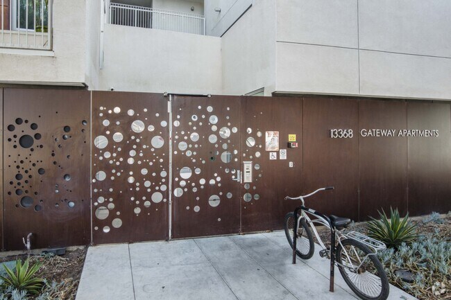 Foto del edificio - Gateway Apartments