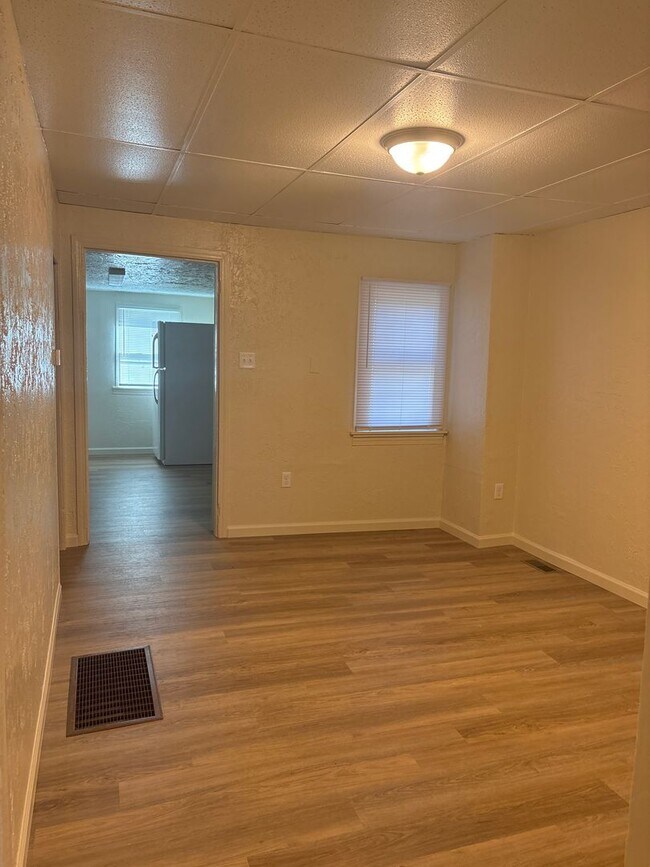 Foto del edificio - Future Rental! Semi-detached 2 bedroom 1 B...