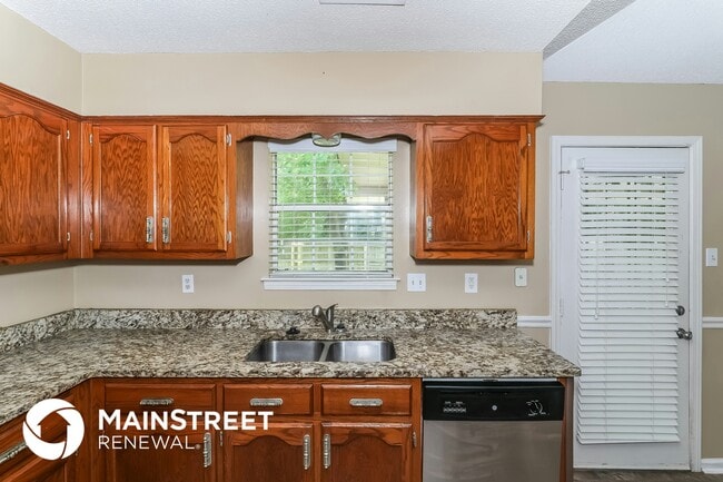 Building Photo - 4820 Greenlawn Cove