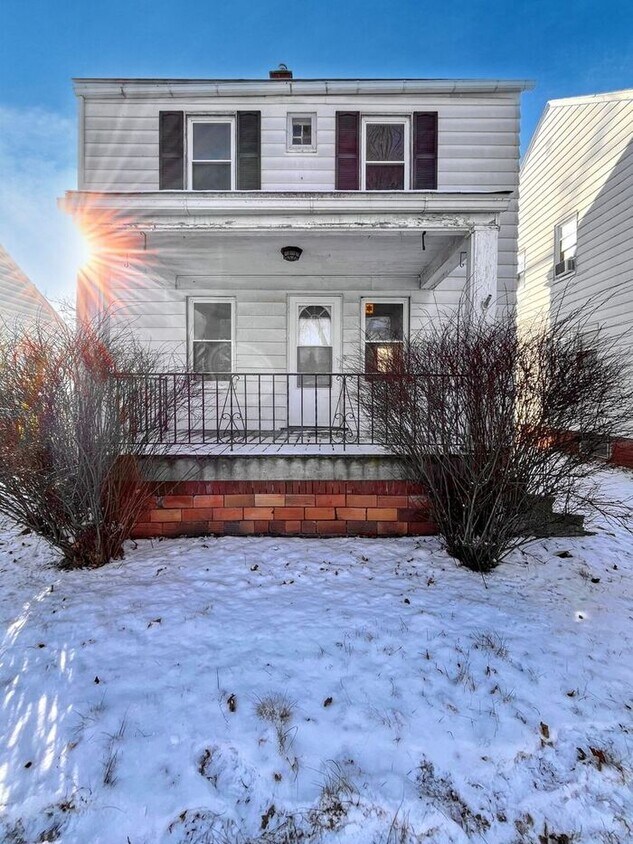 Foto principal - Charming 3-Bedroom Home / Pet-Friendly / V...