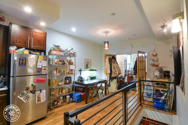 Foto del edificio - 778 Lincoln Pl