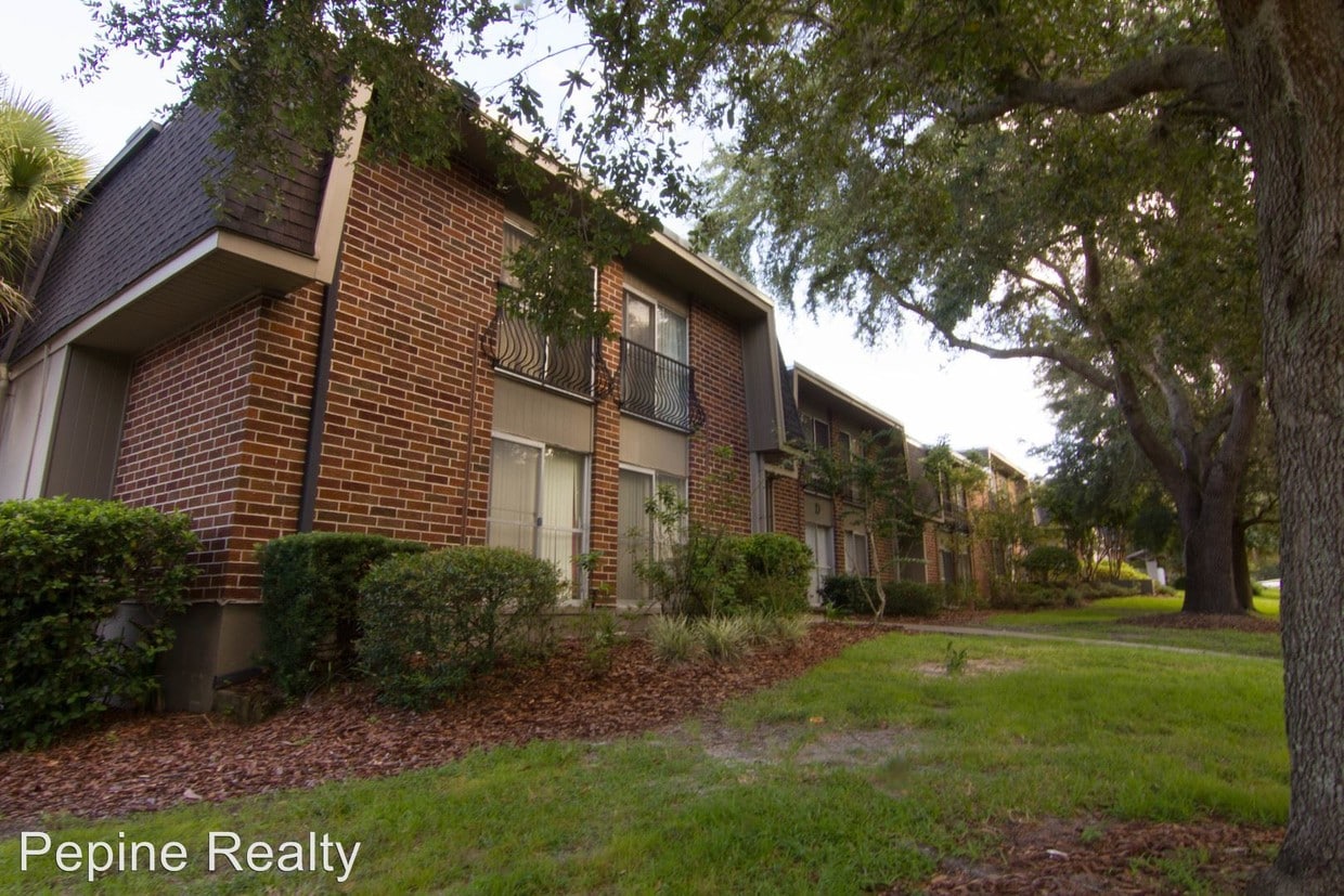 Primary Photo - 1700 SW 16th Ct