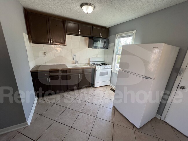 Foto del edificio - 3736 Cypress Ave