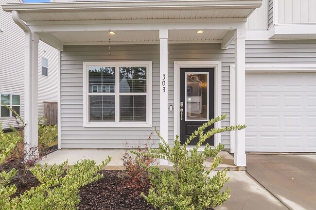 Building Photo - Quiet Comfort Near Cane Bay