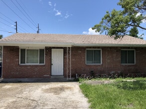 Building Photo - 3002 Arrow St