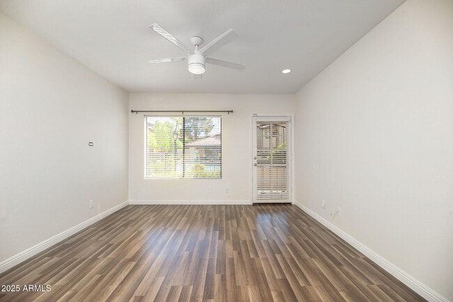Foto del edificio - 7008 E Gold Dust Ave