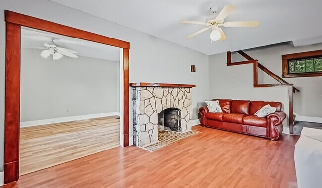 Foto del edificio - 1039 N Keel Ridge Rd