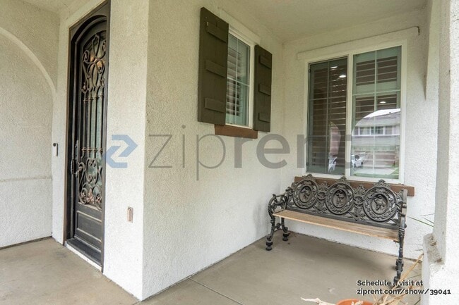 Building Photo - 16766 Tamarind Ct