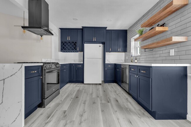 Building Photo - 4510 Tourmaline St