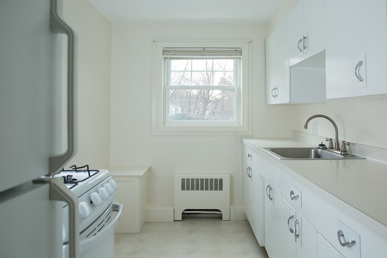 Elsinore Street Apartments 159233 Elsinore St Concord, MA