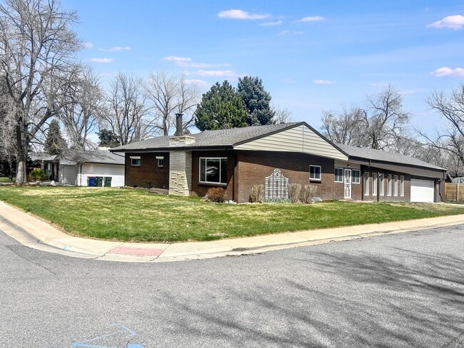 Photo - 5960 S Logan Court- House