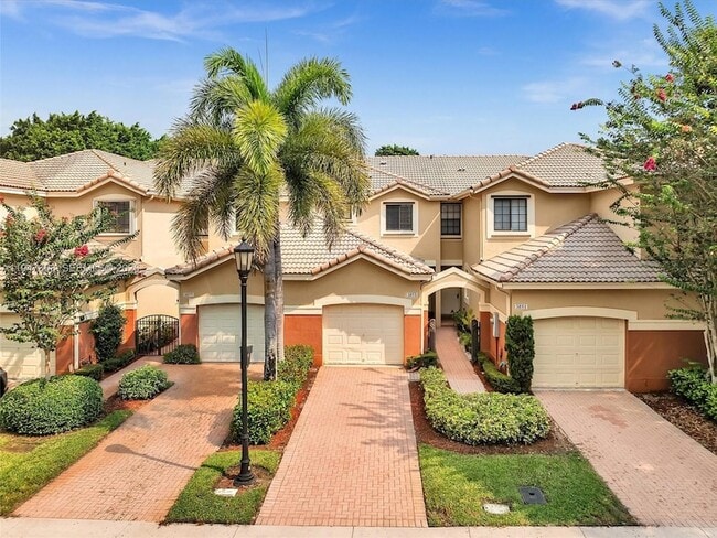 Photo - 3853 Tree Top Dr Townhome