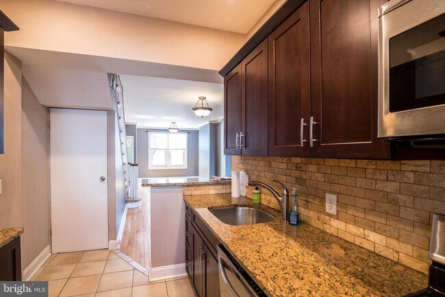 Foto del edificio - 760 N Bucknell St