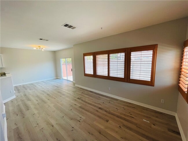 Foto del edificio - 26154 Williams Way