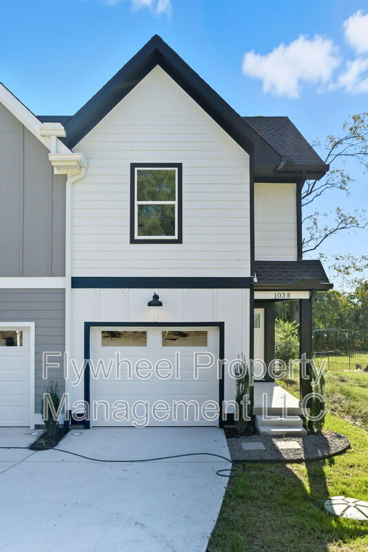 Photo - 103 Rayon Dr House