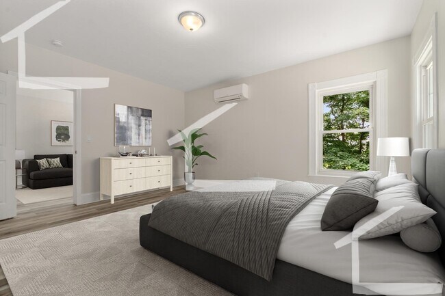 Foto del edificio - 136 Academy Hill Rd