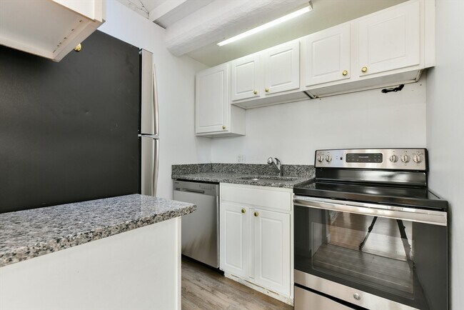 Foto del edificio - 99 W Springfield St