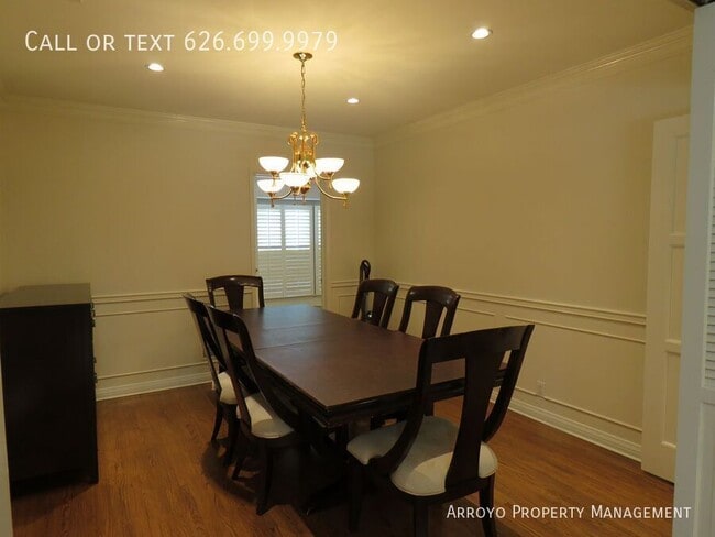 Foto del edificio - 1212 N Story Pl