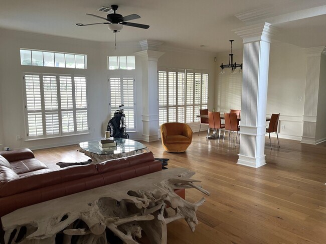 Building Photo - 5707 Honor Ct