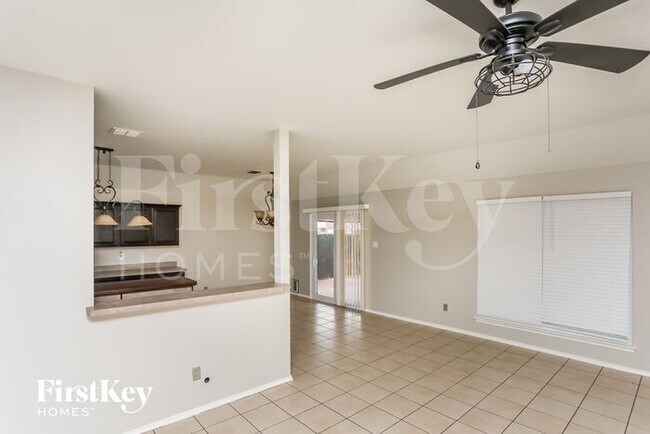 Foto del edificio - 6927 Misty Meadow Ln