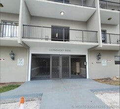 Building Photo - 5100 SW 41st St