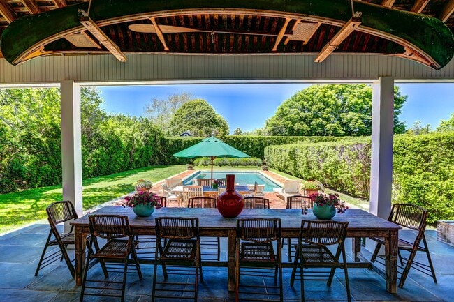 Foto del edificio - 16 Drew Ln