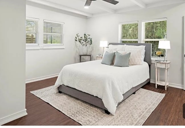 Building Photo - 904 Pine St