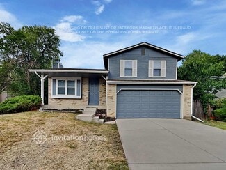 Building Photo - 1827 S Genoa St