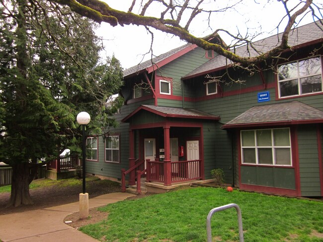 Foto del edificio - Plaza de Cedro