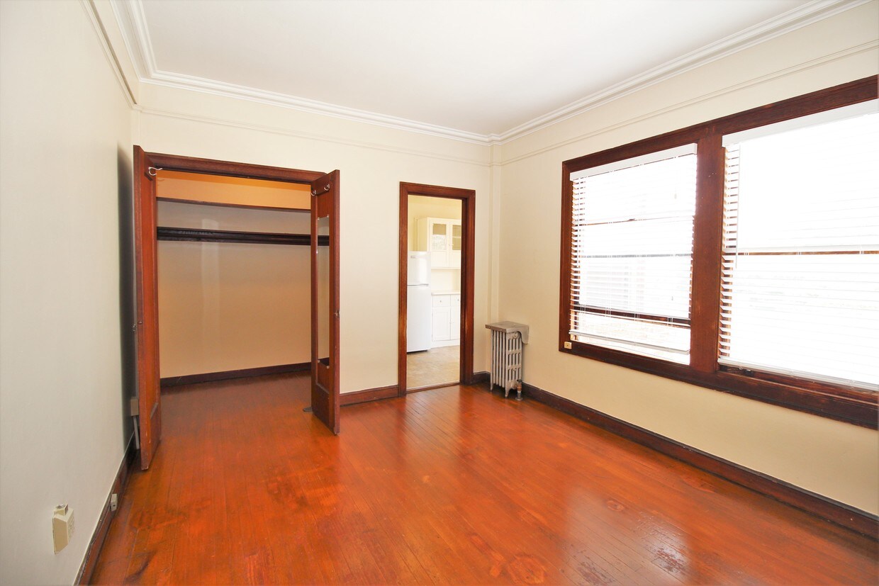 377 Lenox Ave, Oakland, CA 94610 Apartments in Oakland, CA