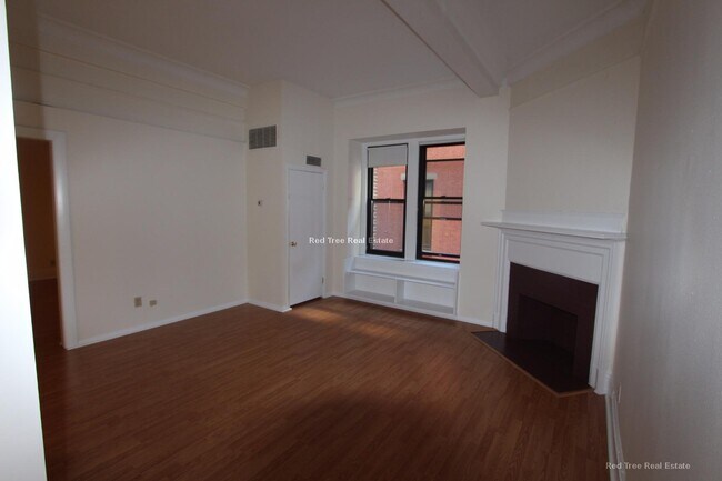 Building Photo - 62 Boylston St