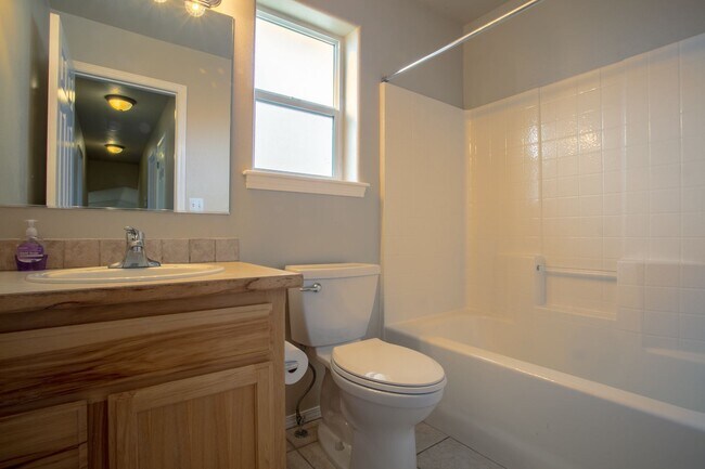 Foto del edificio - 2862 W Broadmoore Dr