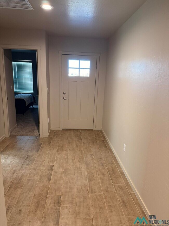 Foto del edificio - 2419 W Ray Ave