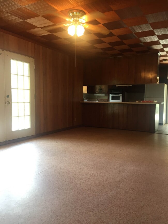 Foto del edificio - 214 Circle Dr