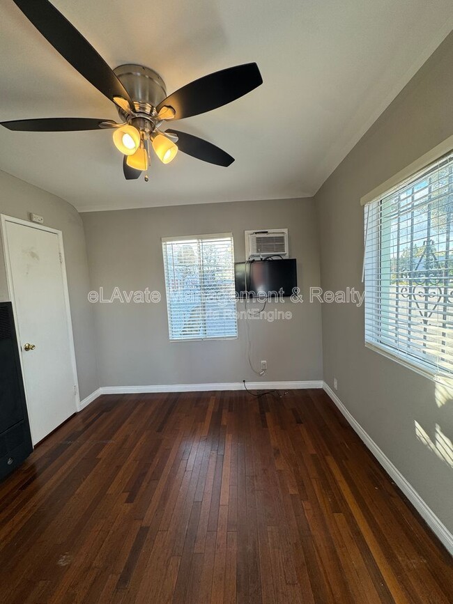Foto del edificio - 10822 Ventura Blvd