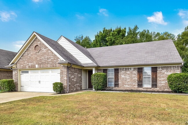 Building Photo - 8643 Bonfire Dr