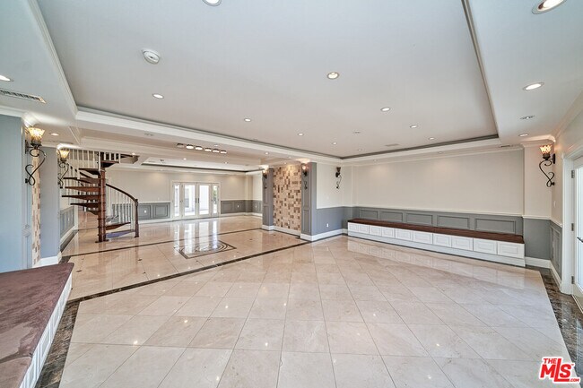 Foto del edificio - 22600 Hidden Hills Rd