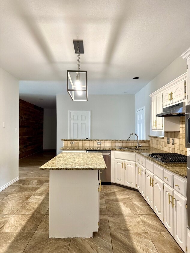 Photo - 610 Butternut Dr (Garland, TX)